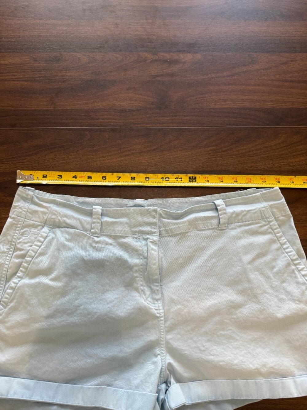 Vineyard Vines Women’s chino shorts 14 - Picture 10 of 14